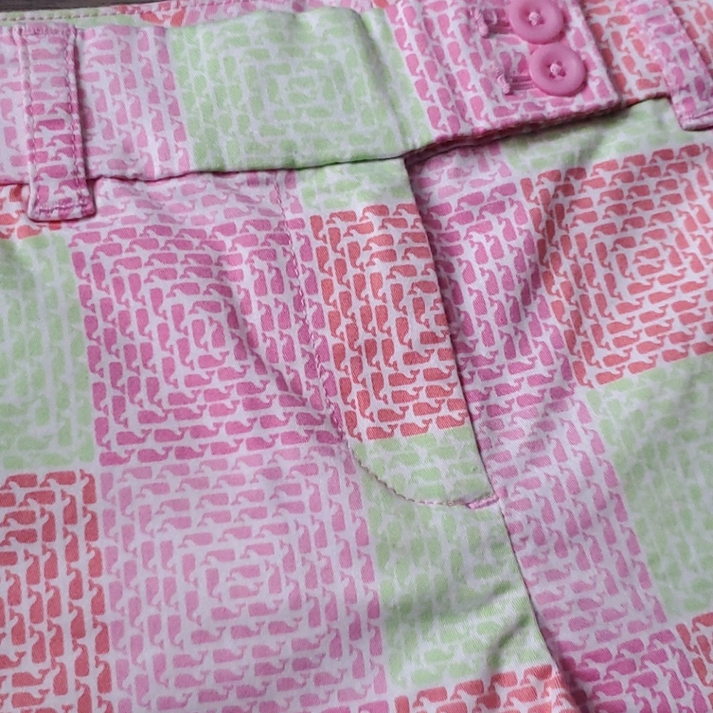 Vineyard Vines Dayboat Patchwork Whale Print Short - Picture 2 of 7